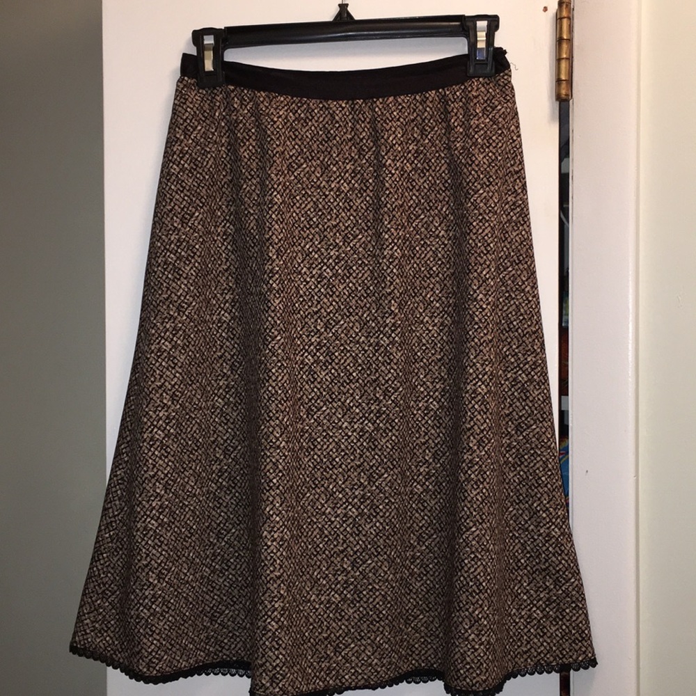 Woman’s 6 Petite A line Skirt.
